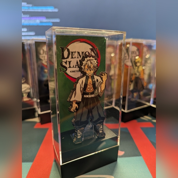 FigPin Demon Slayer pins 13 pieces. - Picture 13 of 14